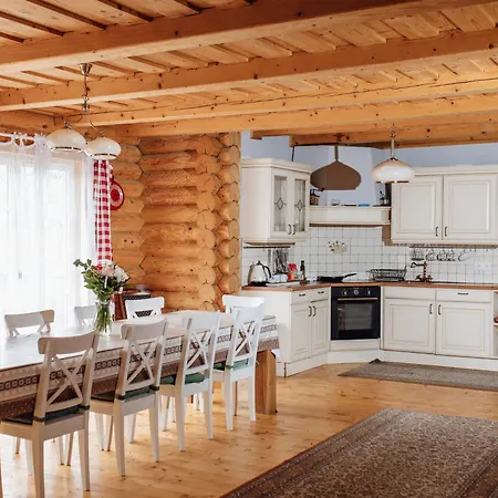 Semesterbostad House *